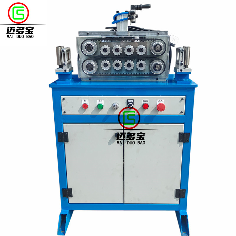 履带牵引机-2_副本